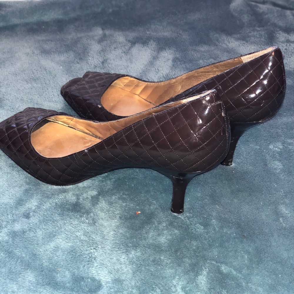 Heels - Picture 4 of 4